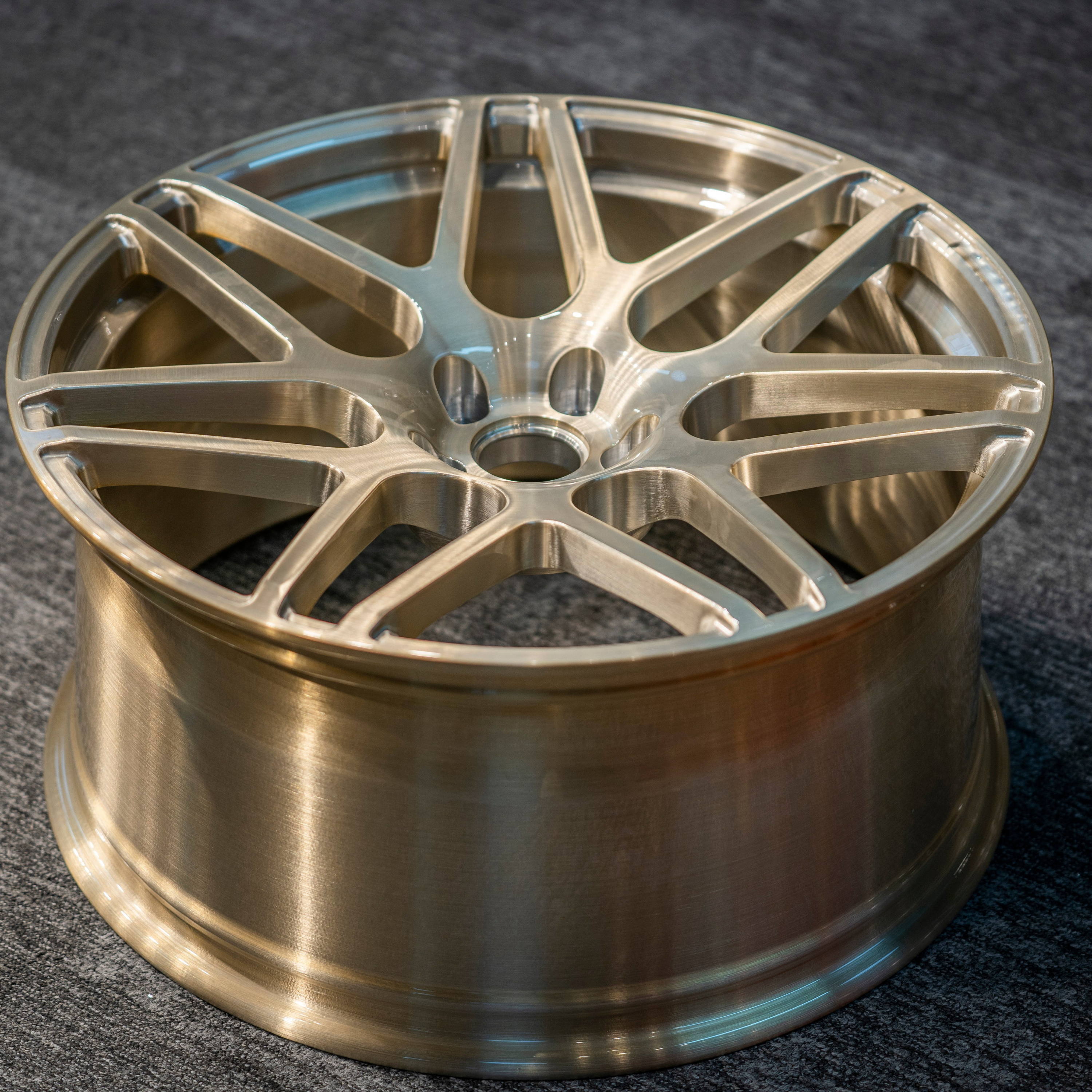 UMPARTS T6061 Forged Alloy Wheel – Multi-Spoke Performance Rim | Brushed Champagne Finish