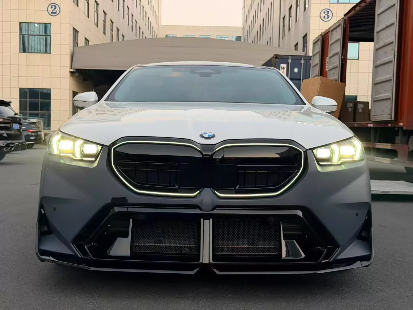 Compatible with BMW 5 Series G60 G68 Upgrade to G90 M5 Style Body Kit with Illuminated Grille