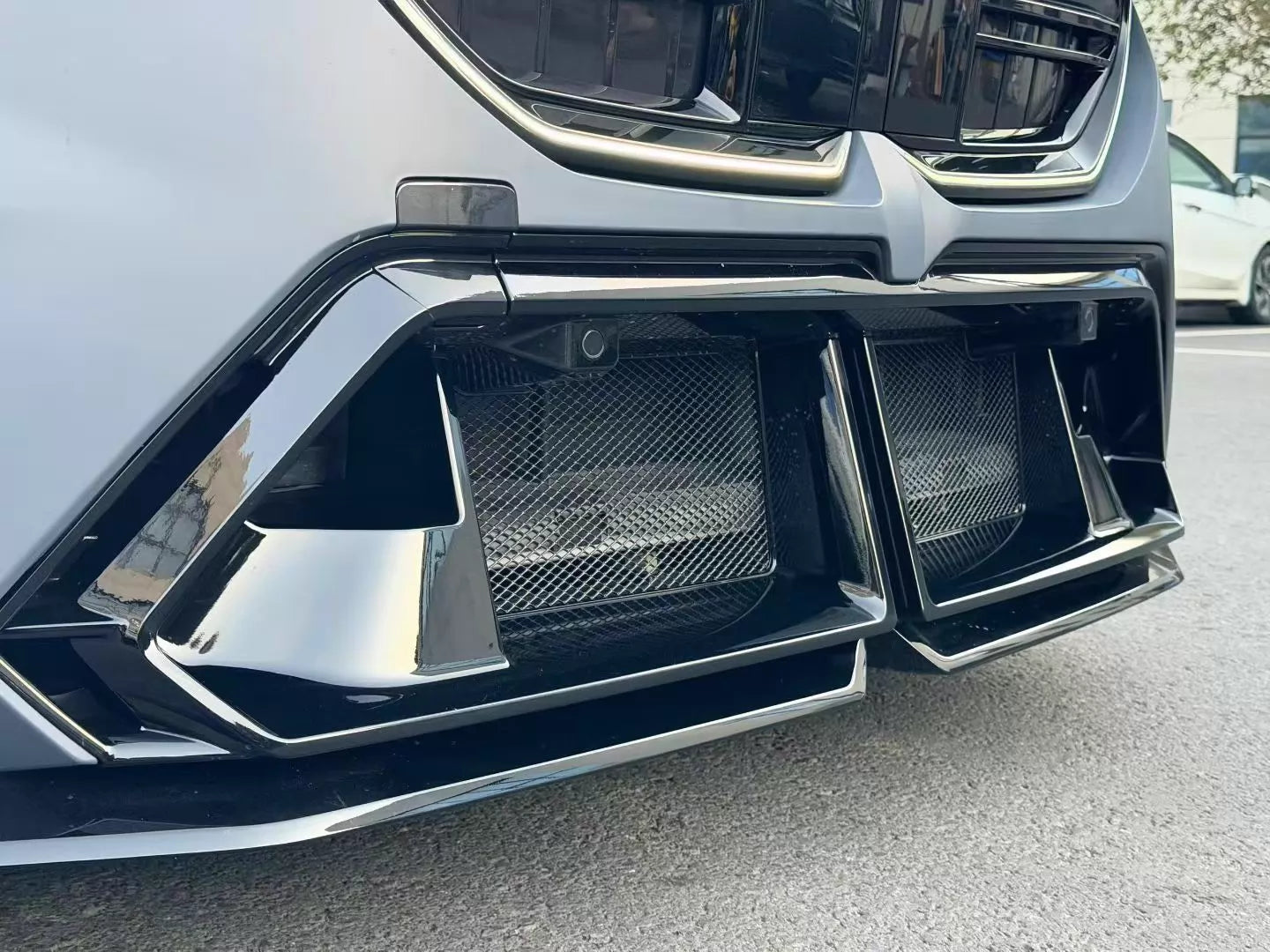 Compatible with BMW 5 Series G60 G68 Upgrade to G90 M5 Style Body Kit with Illuminated Grille